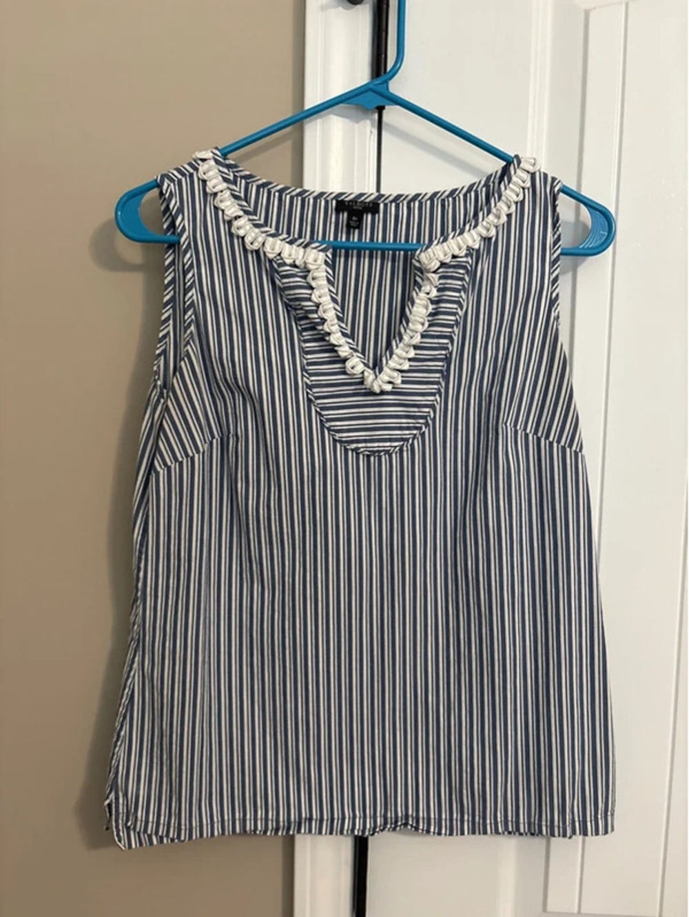 Talbots Women's Petites Blue/White Striped Sleeveless Shirt 8P EUC